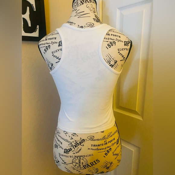 4 Pieces Basic Crop Tank Tops Sleeveless Racerback Crop Sport Top for Women - Picture 5 of 7